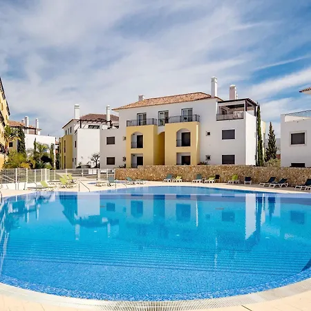 Cosy Two Bedroom Apartamento Cabacos