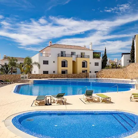 Cosy Two Bedroom Apartamento Cabacos